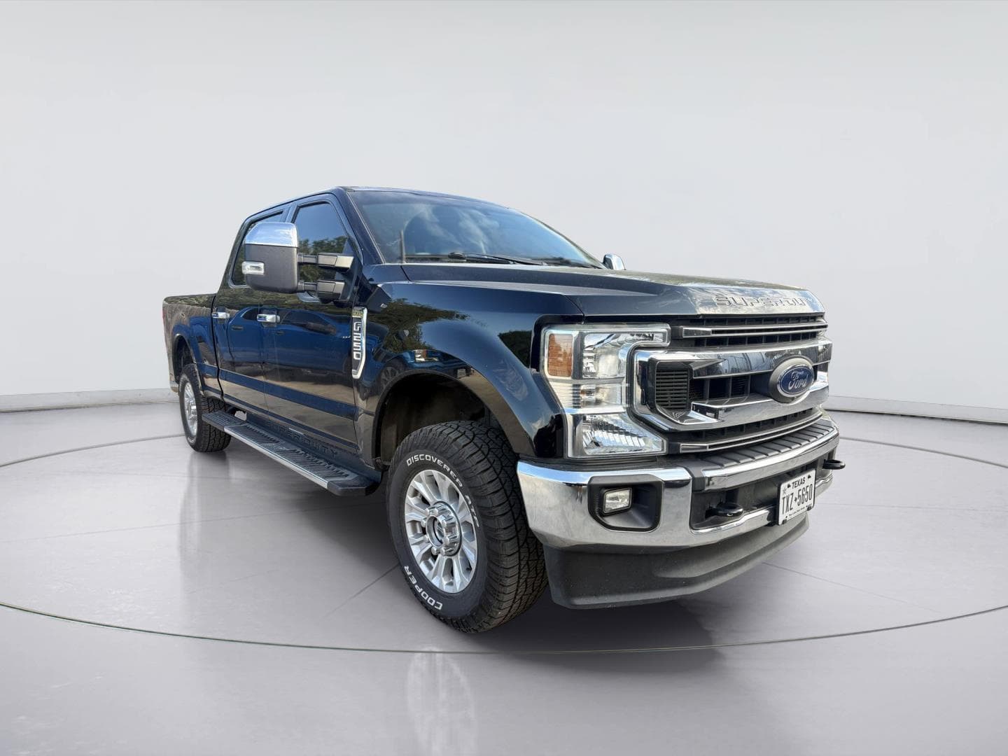 2022 Ford Super Duty F-250 SRW XLT — photo 1 of 20