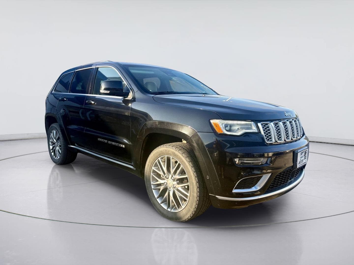 2017 Jeep Grand Cherokee Summit — photo 1 of 20