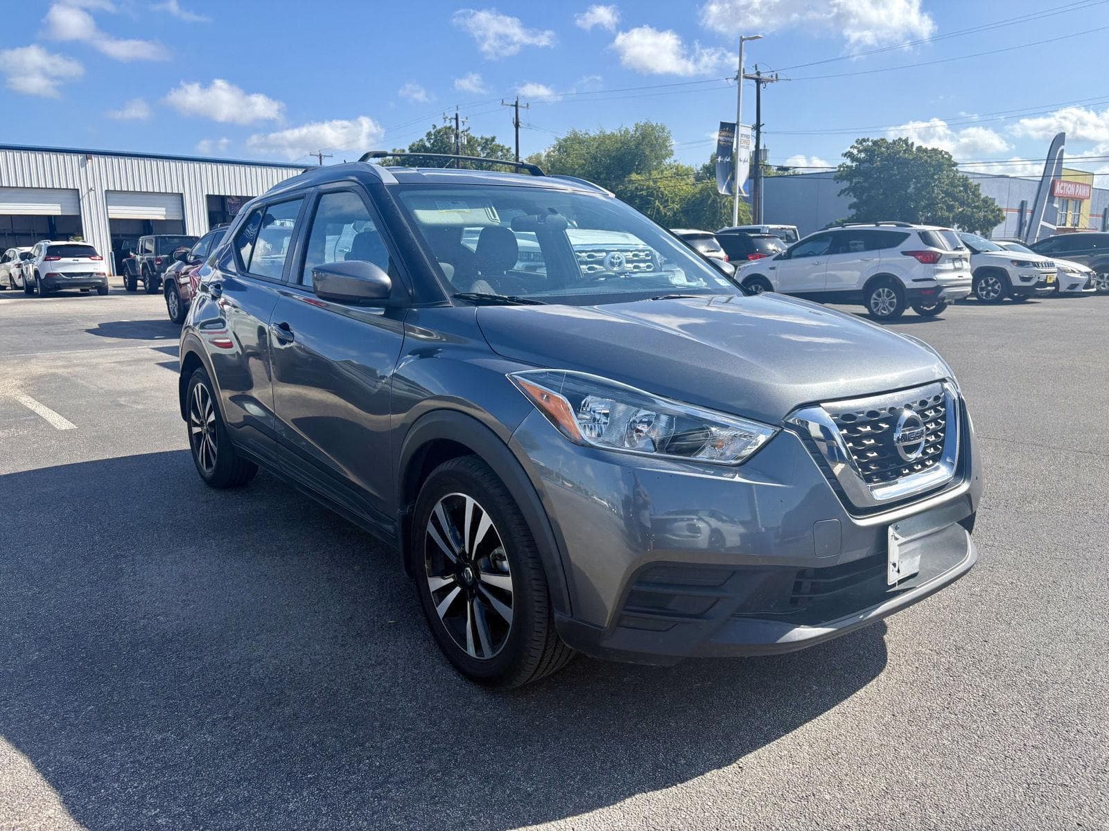 2019 Nissan Kicks SV — photo 1 of 19