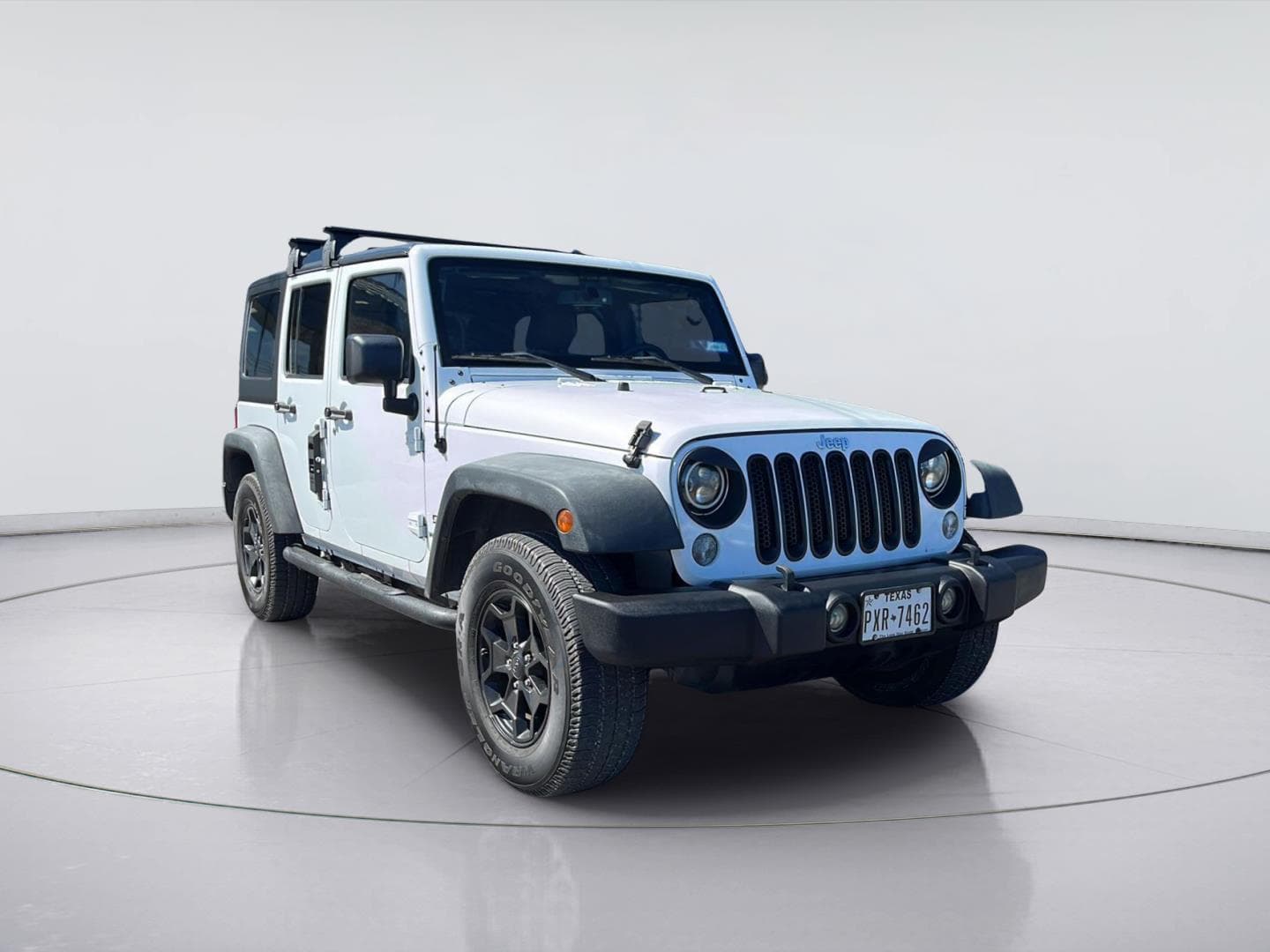 2015 Jeep Wrangler Unlimited Sport — photo 1 of 21