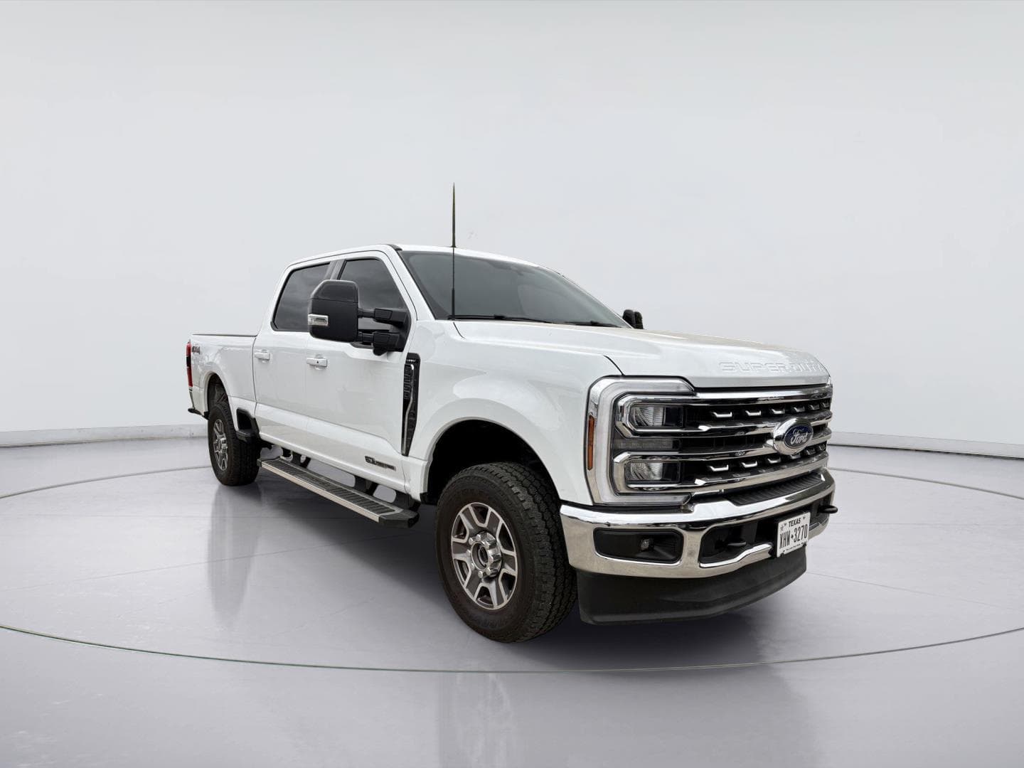 2026 Ford Super Duty F-250 SRW LARIAT — photo 1 of 20