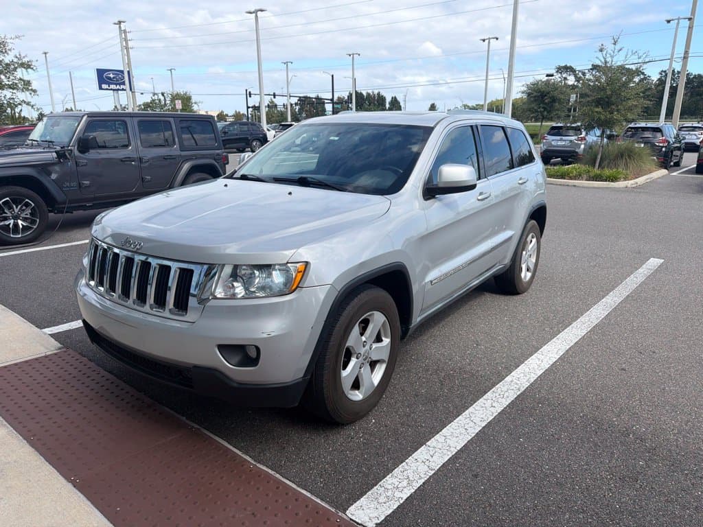 2012 Jeep Grand Cherokee Laredo — photo 1 of 3