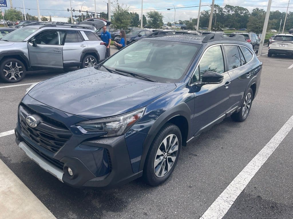 2024 Subaru Outback Limited — photo 1 of 2