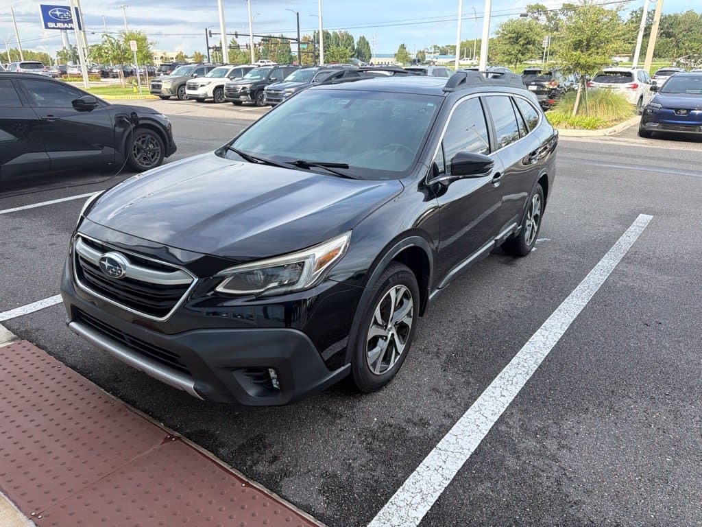 2021 Subaru Outback Limited — photo 1 of 3