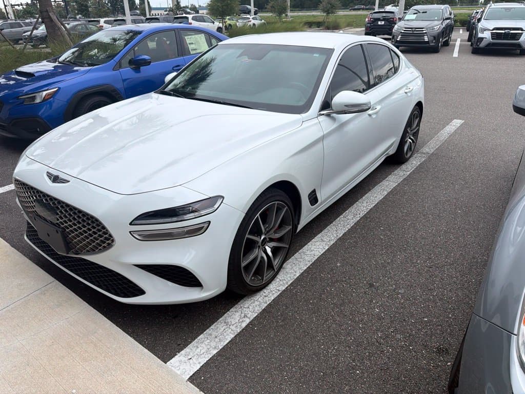 2025 Genesis G70 Base — photo 1 of 3