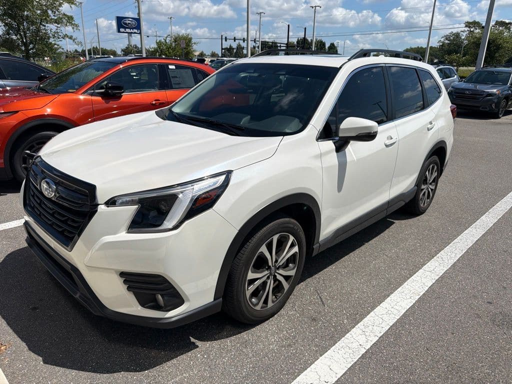 2023 Subaru Forester Limited — photo 1 of 3