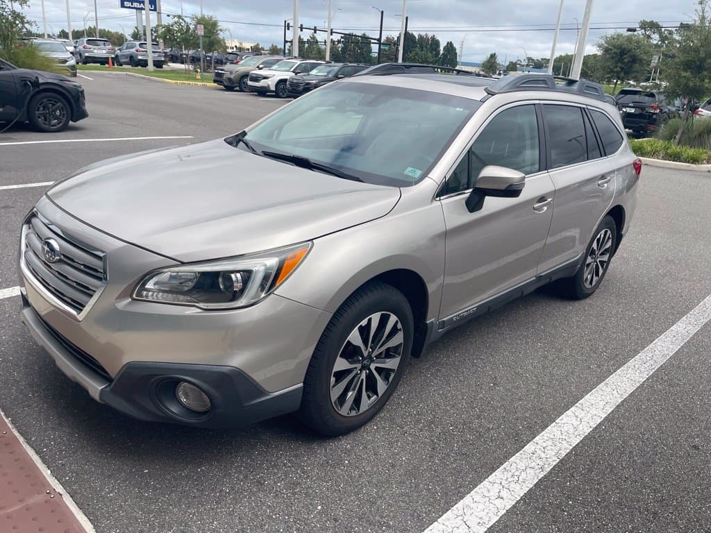 2017 Subaru Outback Base — photo 1 of 3