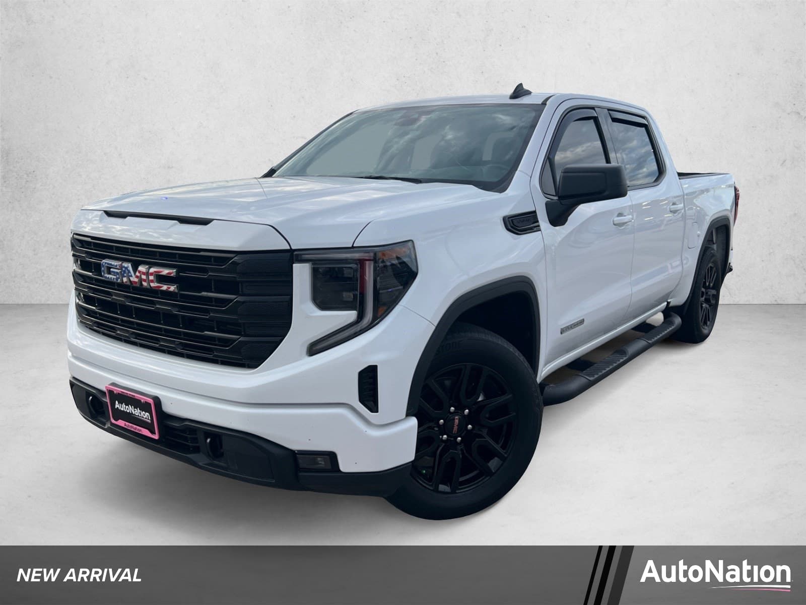 2024 GMC Sierra 1500 Elevation — photo 1 of 29