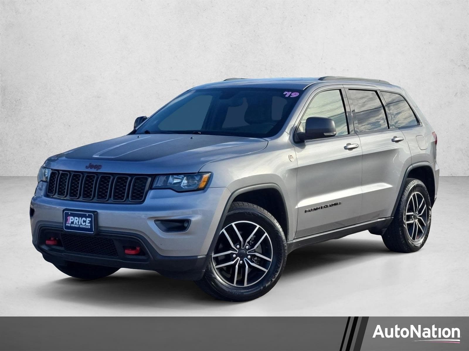 2019 Jeep Grand Cherokee Trailhawk — photo 1 of 24