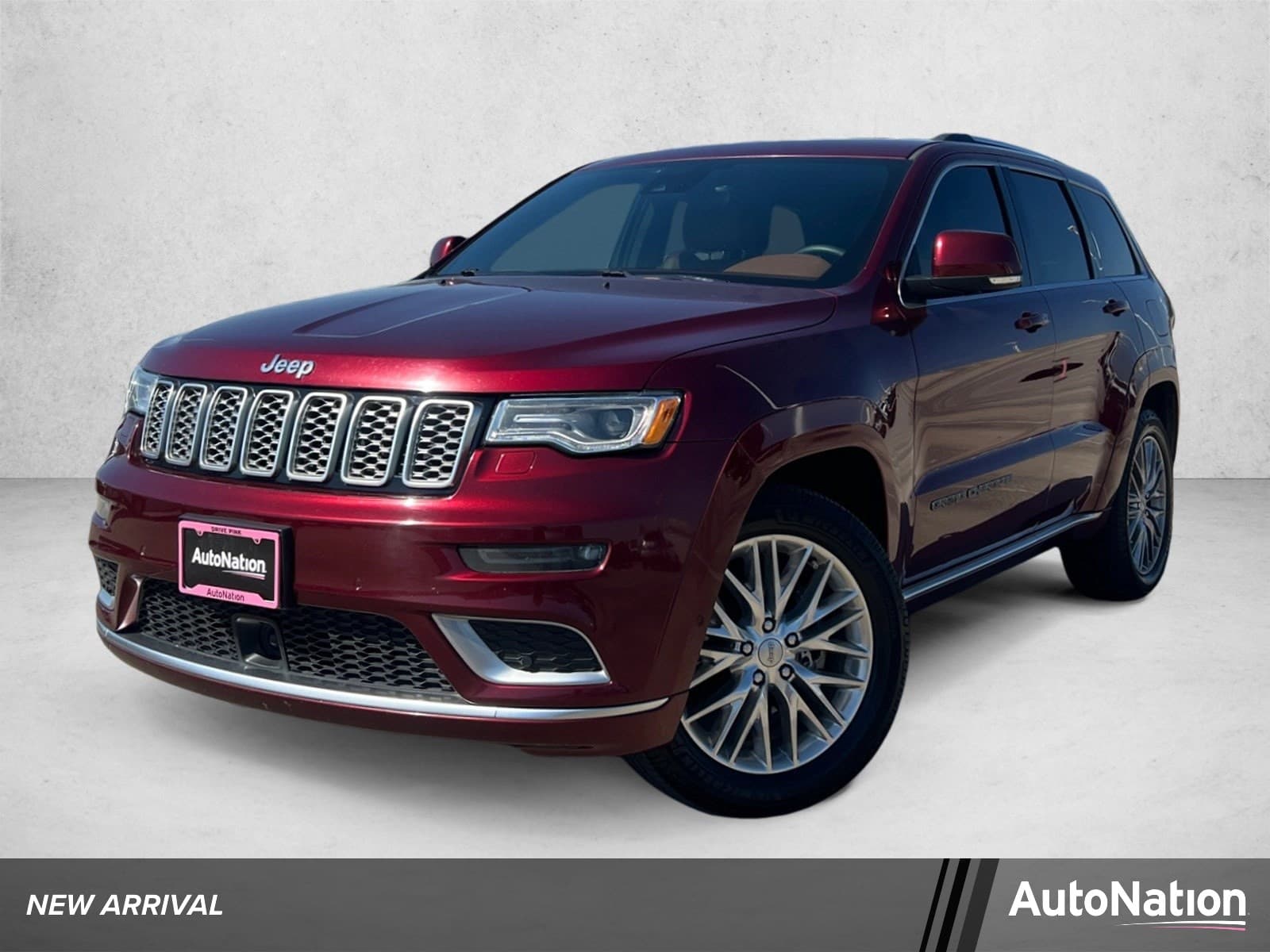 2017 Jeep Grand Cherokee Summit — photo 1 of 29