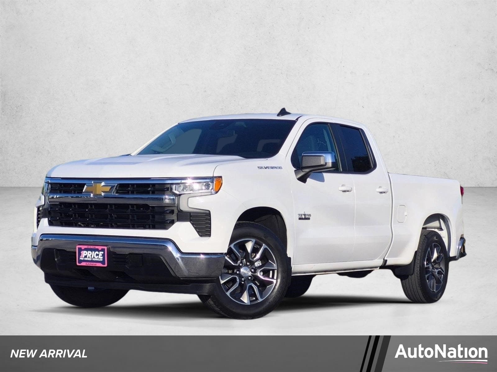 2022 Chevrolet Silverado 1500 LT — photo 1 of 25