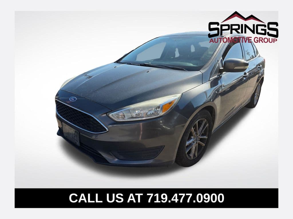 2015 Ford Focus SE — photo 1 of 14