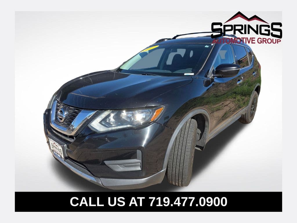 2017 Nissan Rogue SV — photo 1 of 11