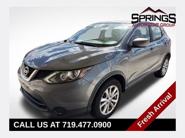 2017 Nissan Rogue Sport S — photo 1 of 4