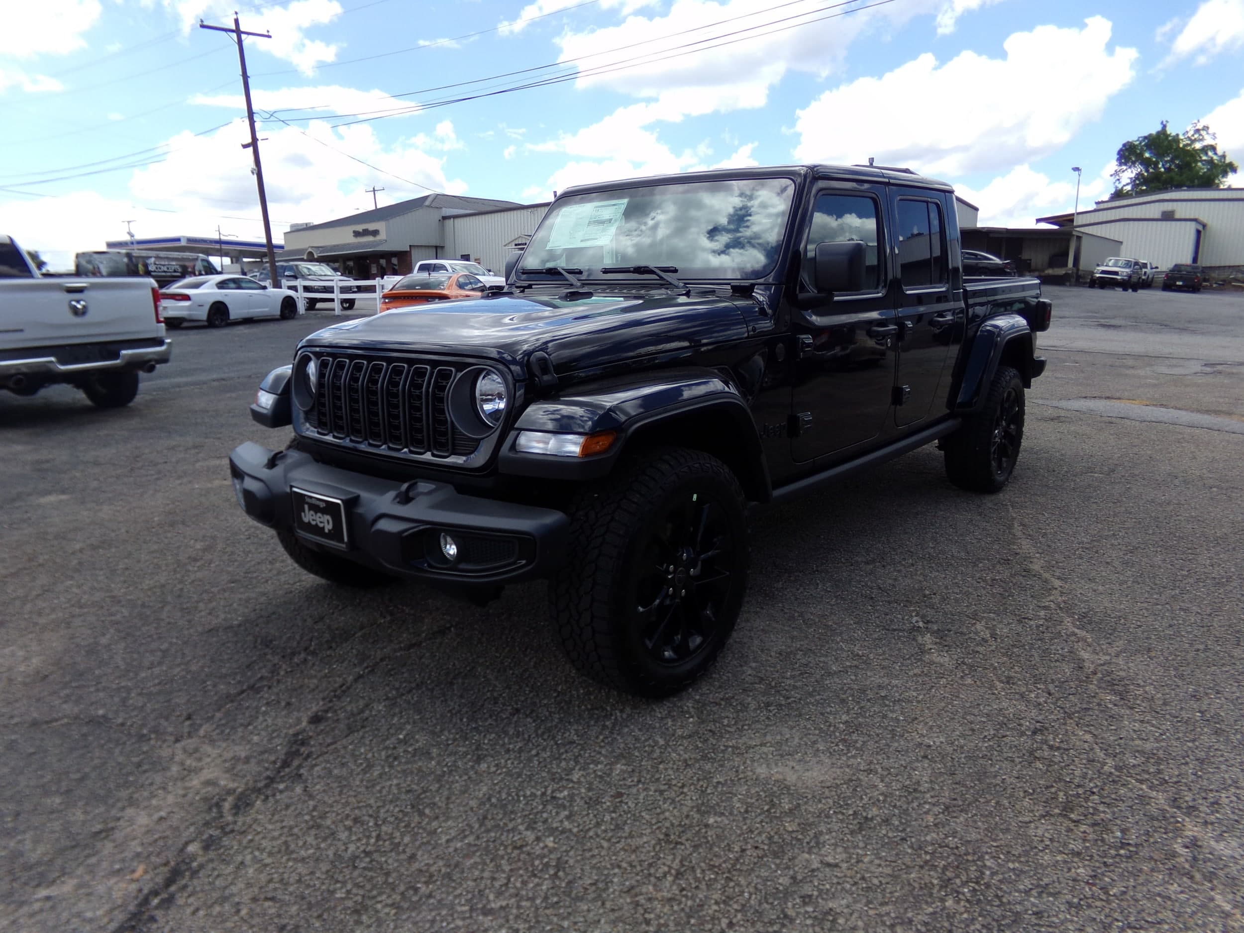 Foto de 2025 Jeep Gladiator Nighthawk