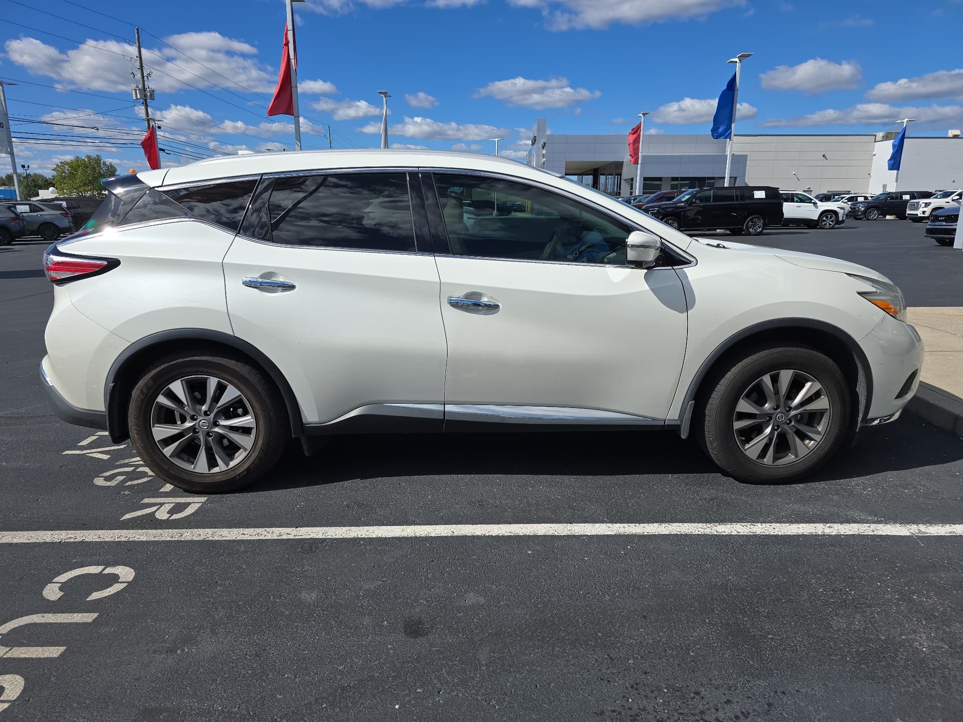 2017 Nissan Murano SL — photo 1 of 6