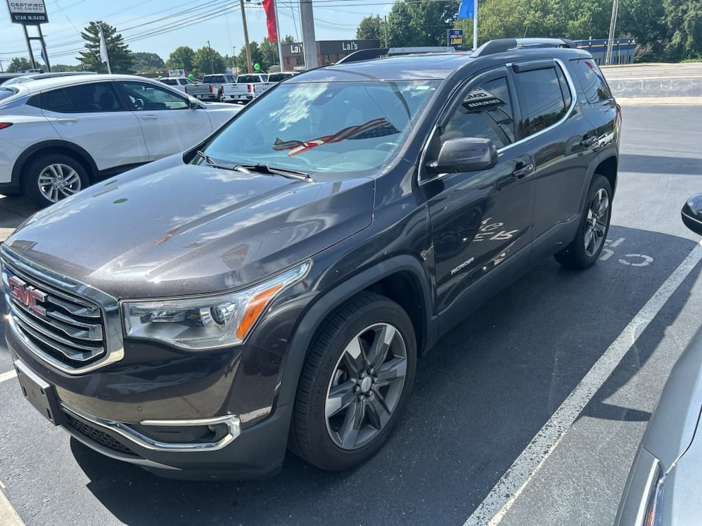 2017 GMC Acadia SLT — photo 1 of 7