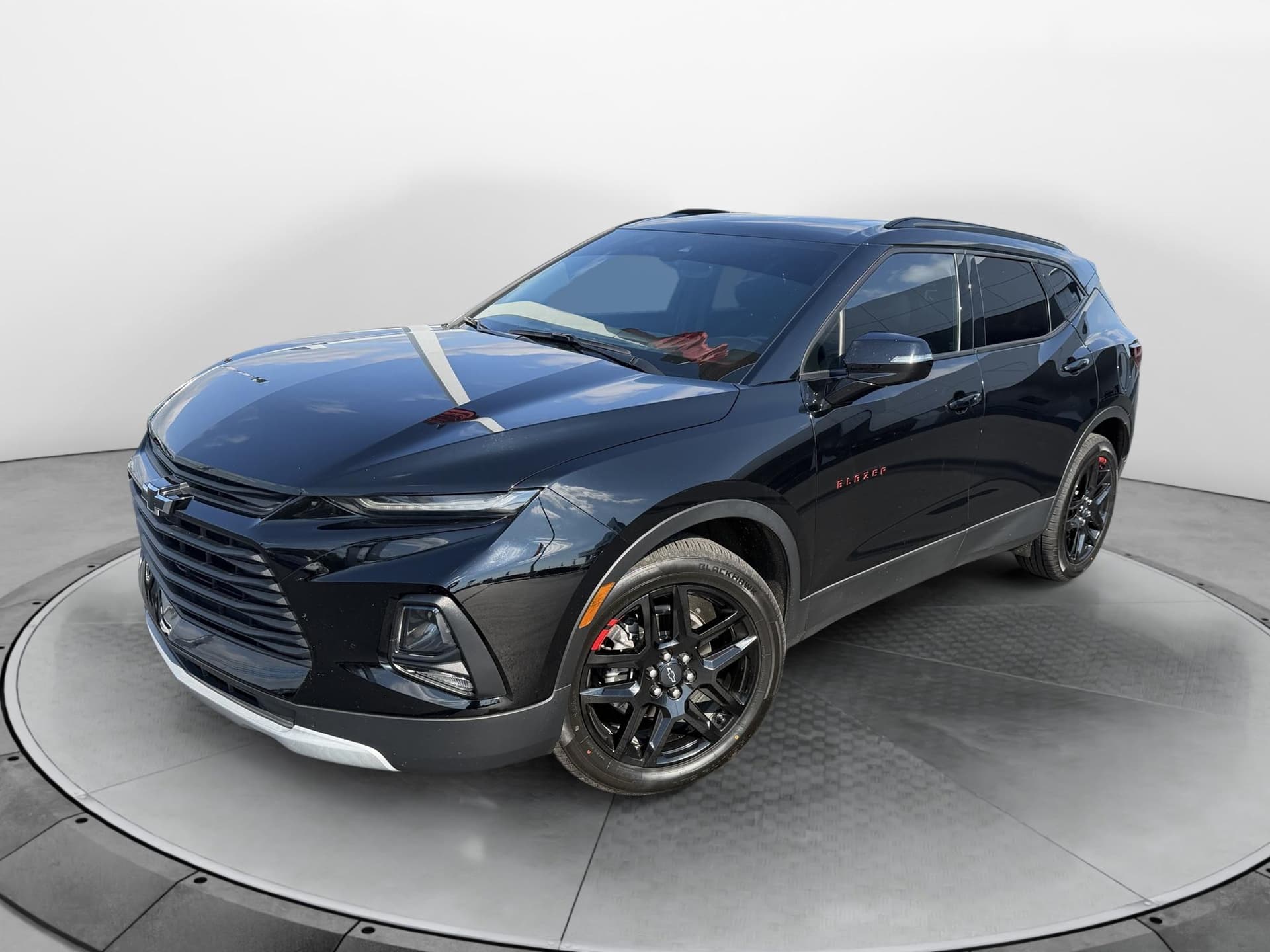 2021 Chevrolet Blazer LT — photo 1 of 15