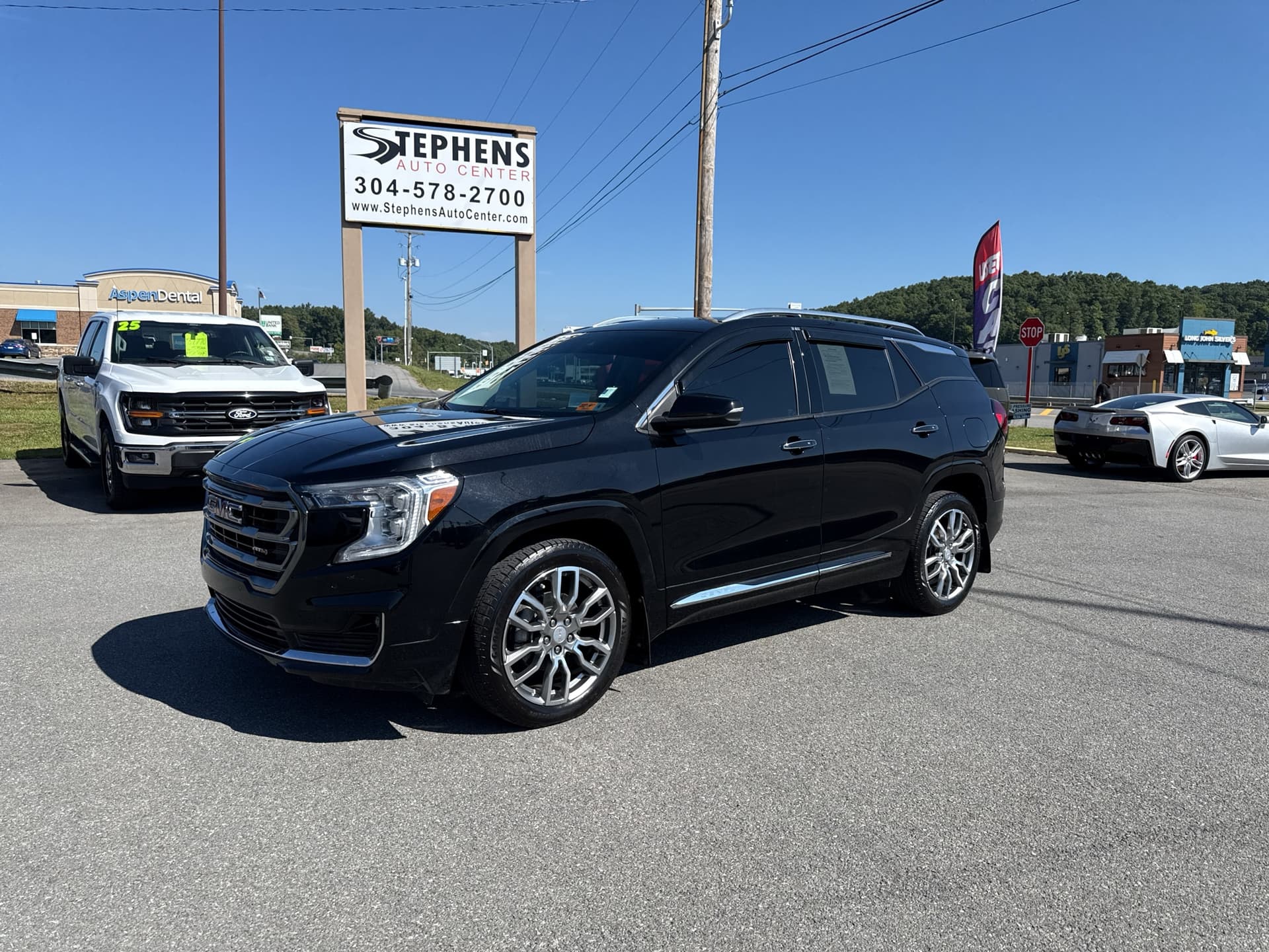 2022 GMC Terrain Denali — photo 1 of 21