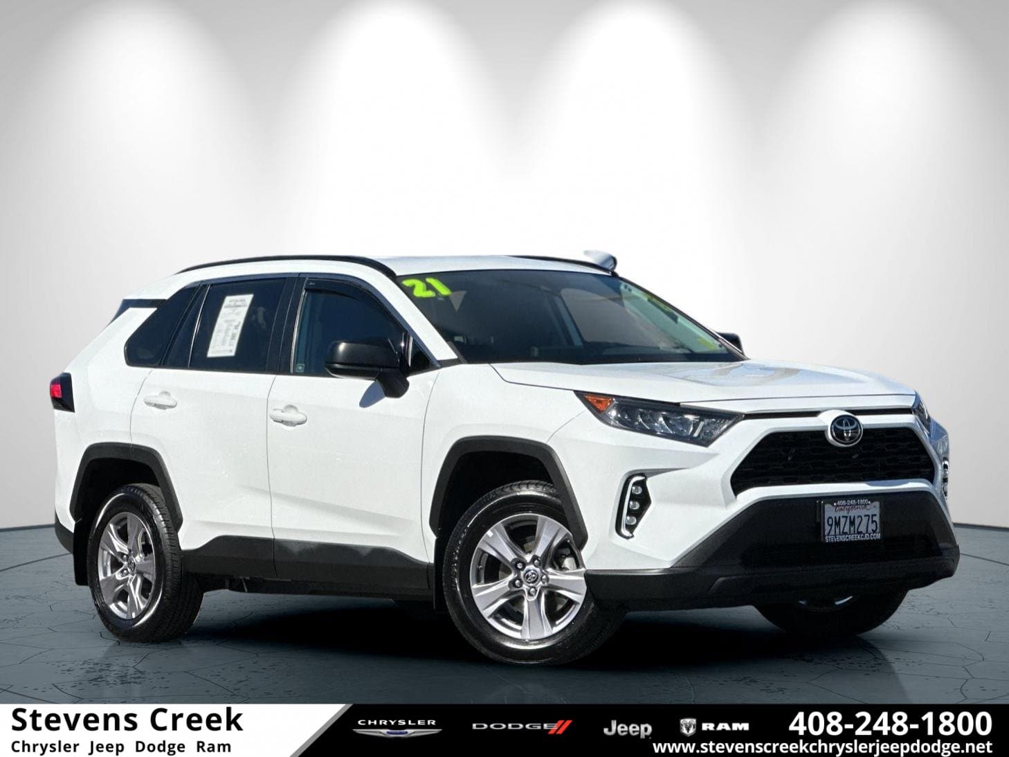 2021 Toyota RAV4 LE — photo 1 of 27