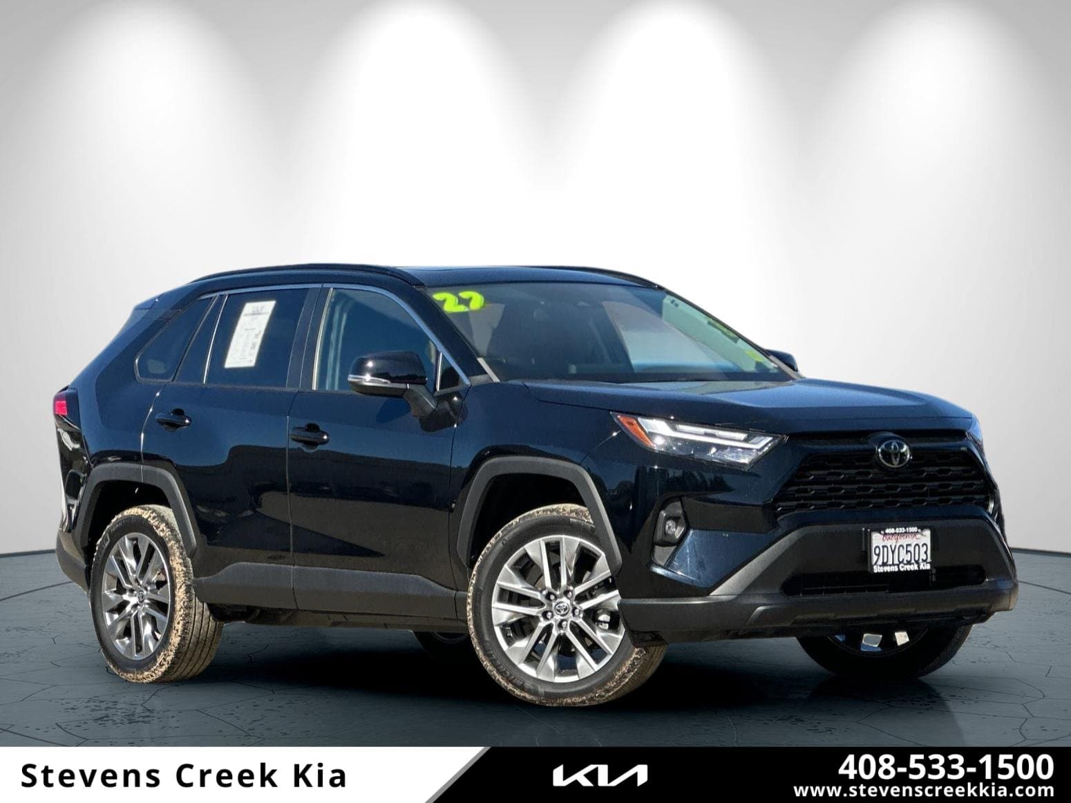 2022 Toyota RAV4 XLE Premium — photo 1 of 28