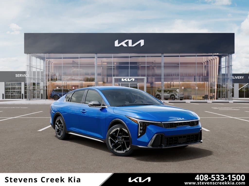 2027 Kia K4 GT-Line — photo 1 of 28