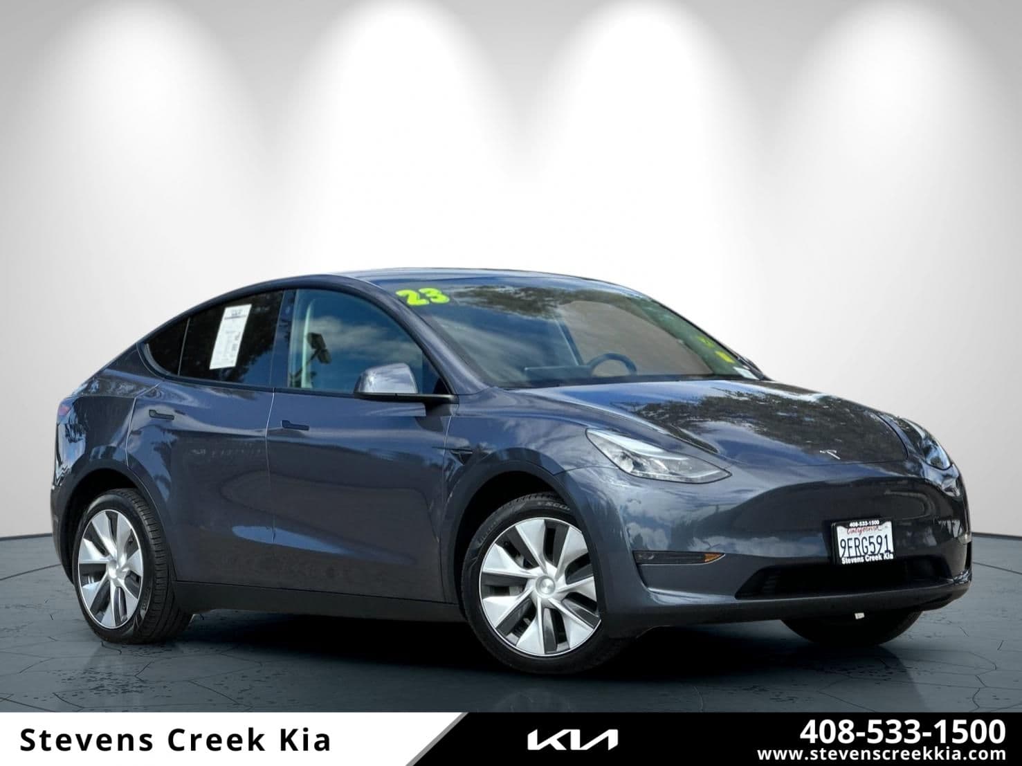2023 Tesla Model Y Long Range — photo 1 of 27