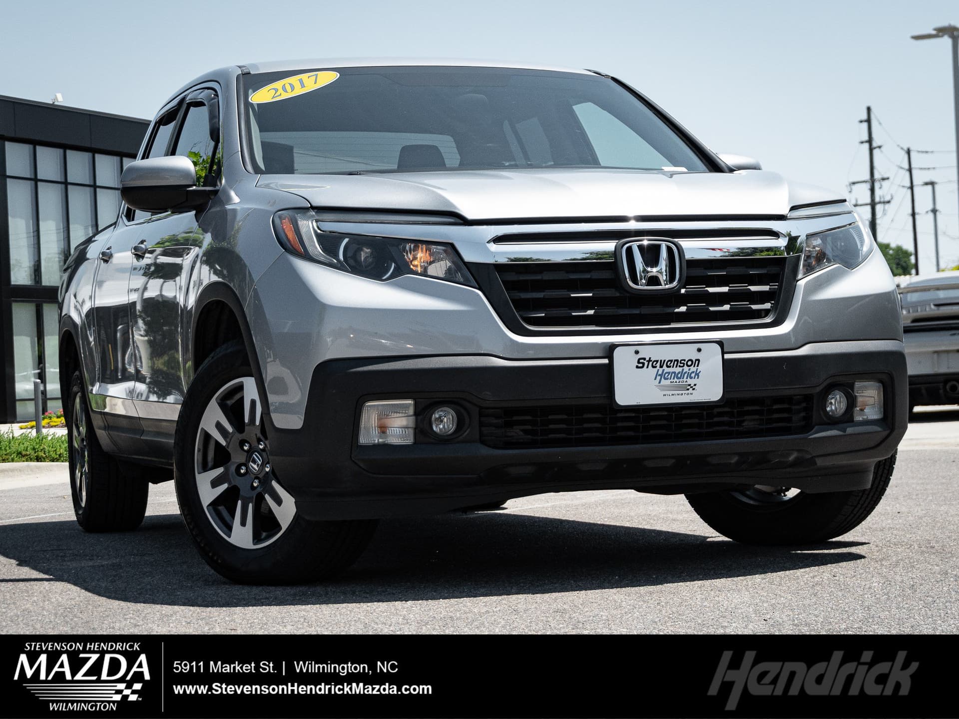 2017 Honda Ridgeline RTL — photo 1 of 37