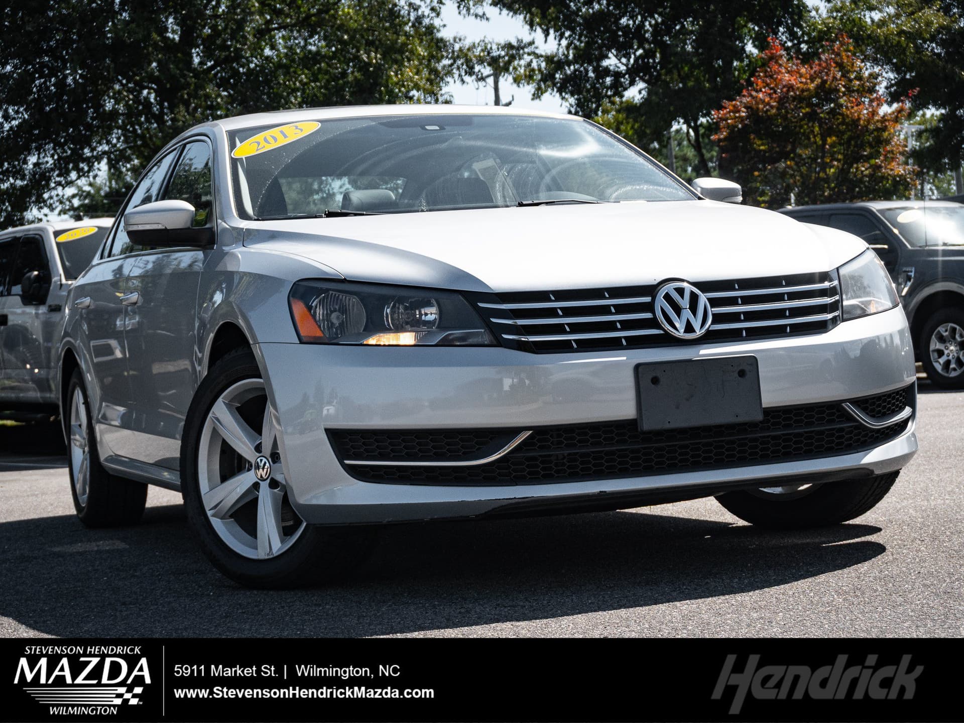 2013 Volkswagen Passat TDI SE w/Sunroof — photo 1 of 37