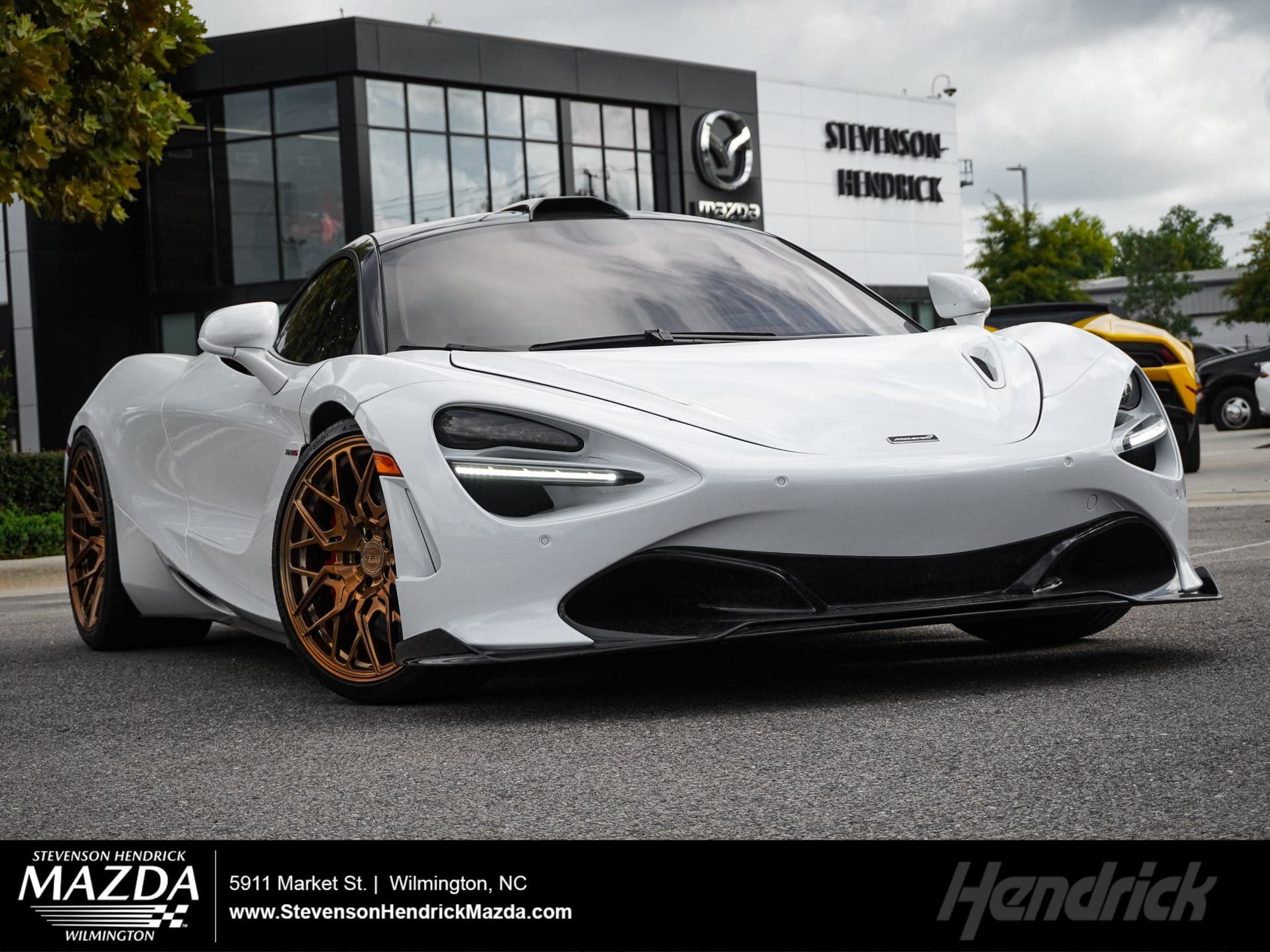 2019 McLaren 720S Base — photo 1 of 37