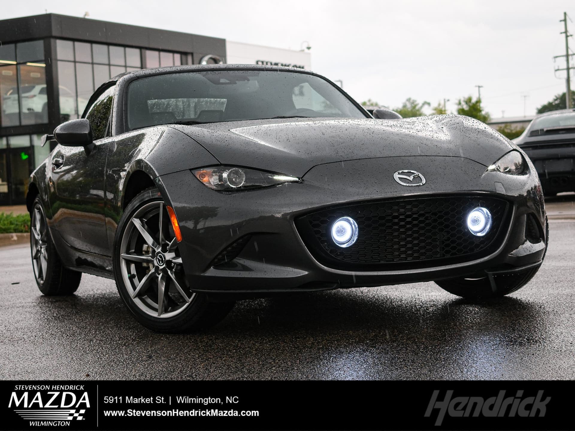 2022 Mazda MX-5 Miata Grand Touring — photo 1 of 33