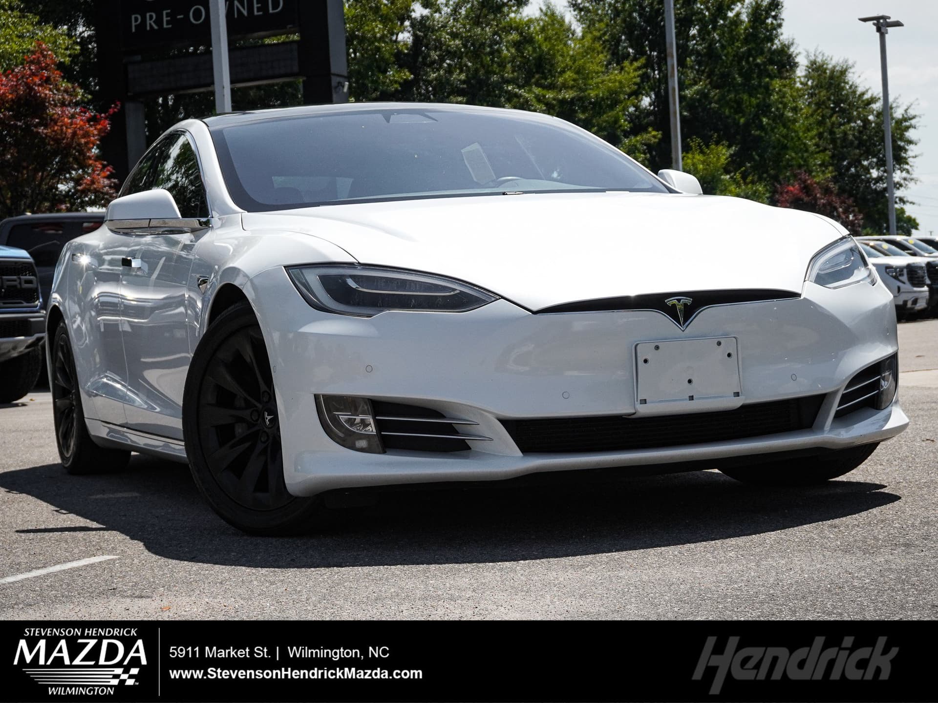 2020 Tesla Model S Long Range Plus — photo 1 of 36