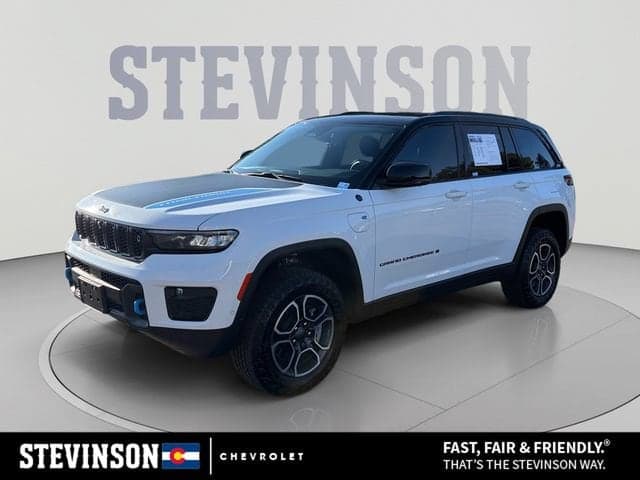2024 Jeep Grand Cherokee 4xe Trailhawk — photo 1 of 32