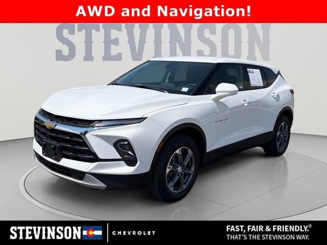 2025 Chevrolet Blazer 2LT — photo 1 of 32