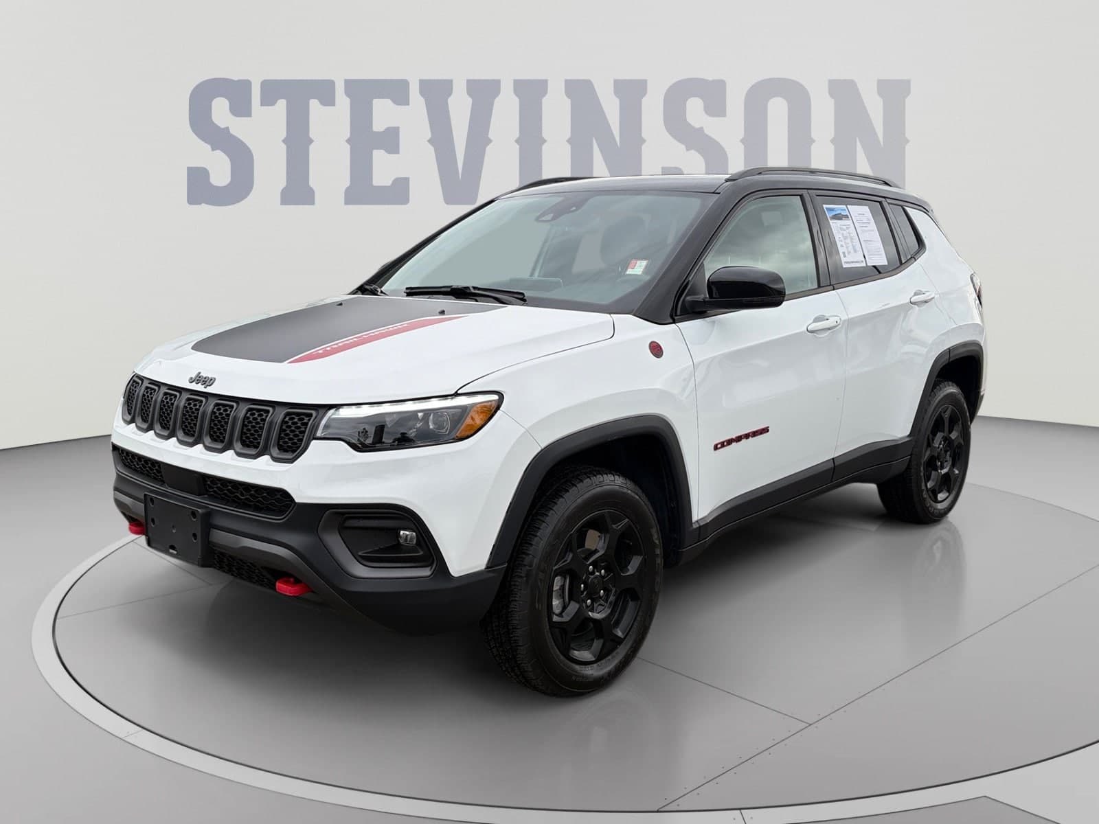 2023 Jeep Compass Trailhawk — photo 1 of 33