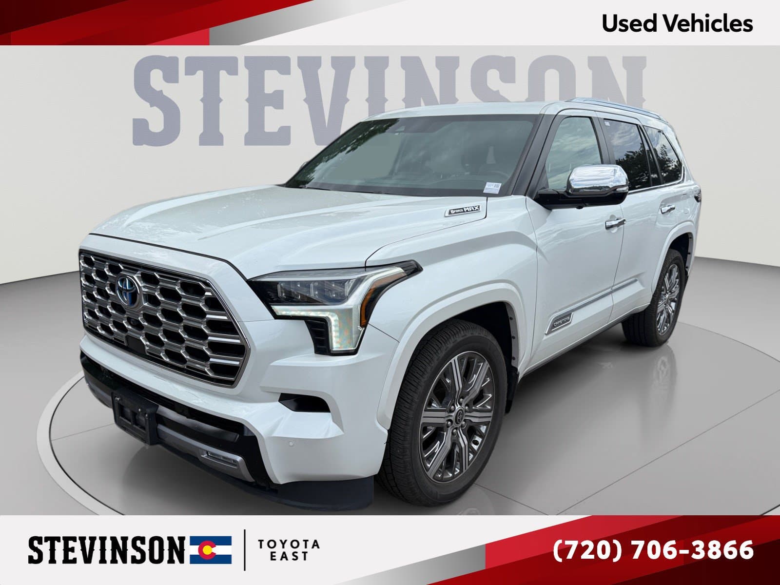 2024 Toyota Sequoia SR5 — photo 1 of 32