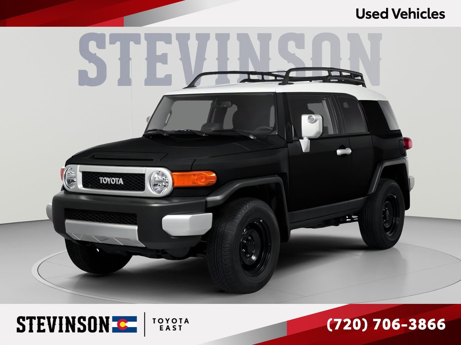 2014 Toyota FJ Cruiser Base — photo 1 of 12