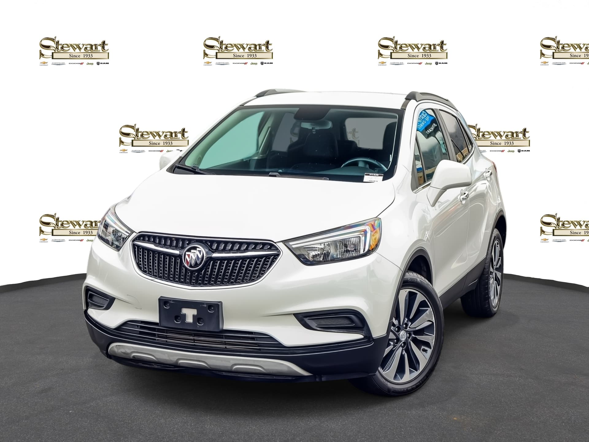 2021 Buick Encore Preferred — photo 1 of 90
