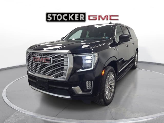 2023 GMC Yukon XL Denali — photo 1 of 36