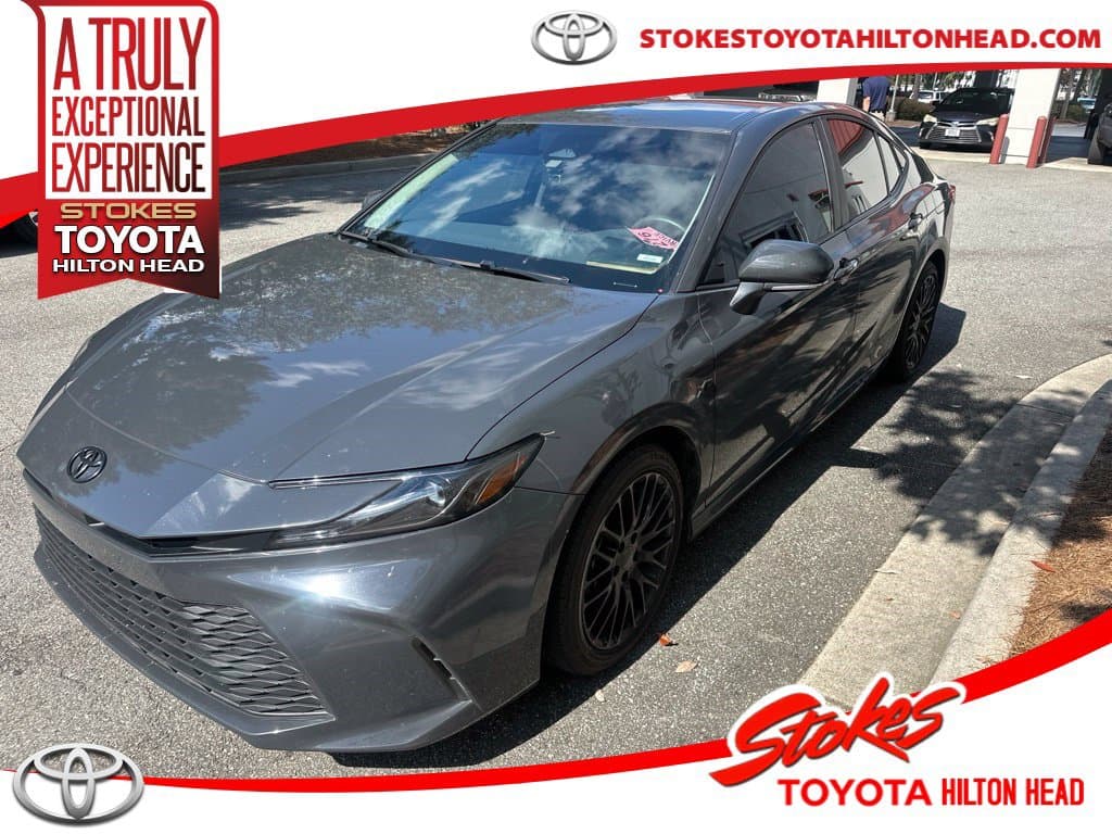 2025 Toyota Camry LE — photo 1 of 2