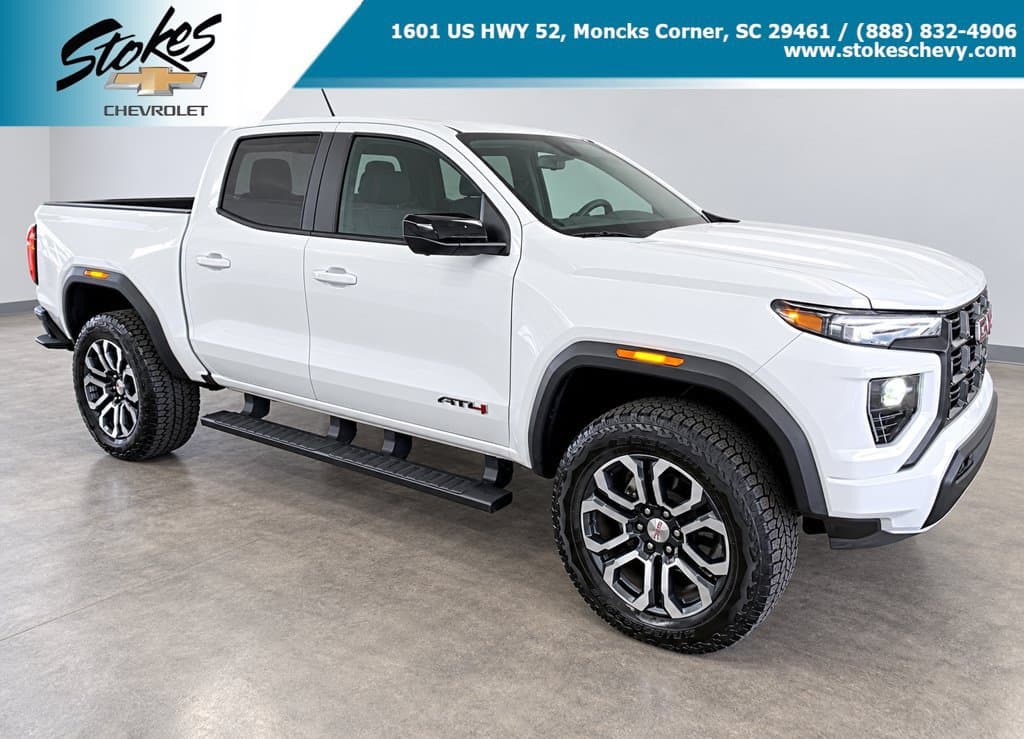 2024 GMC Canyon 4WD AT4 — photo 1 of 2