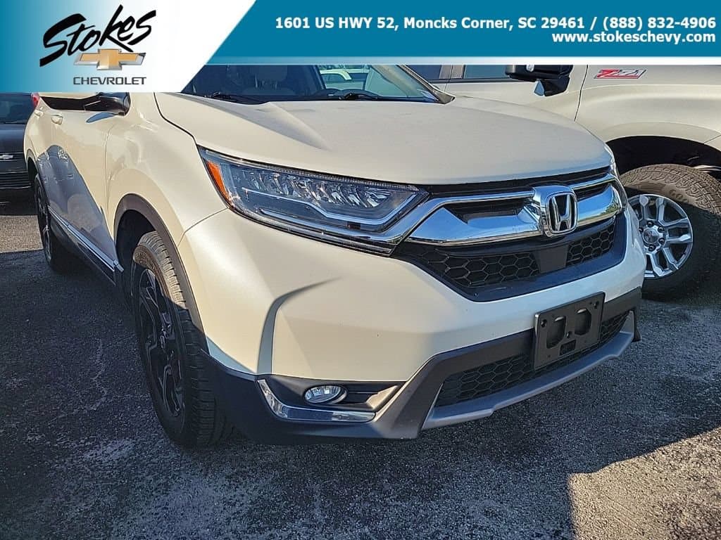 2017 Honda CR-V Touring — photo 1 of 2