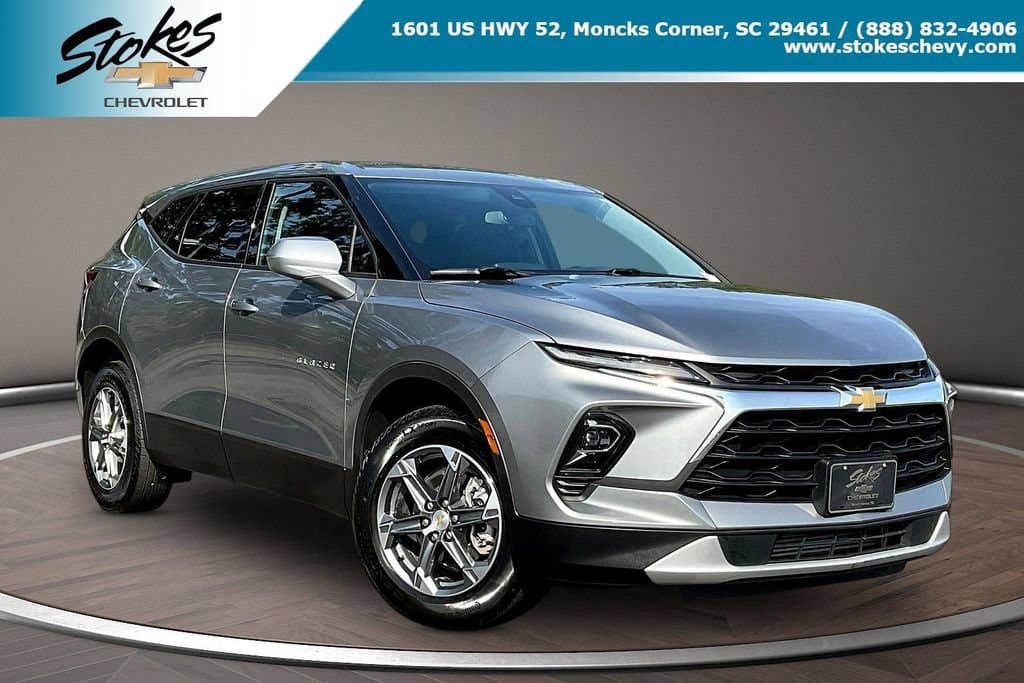 2025 Chevrolet Blazer 2LT — photo 1 of 37