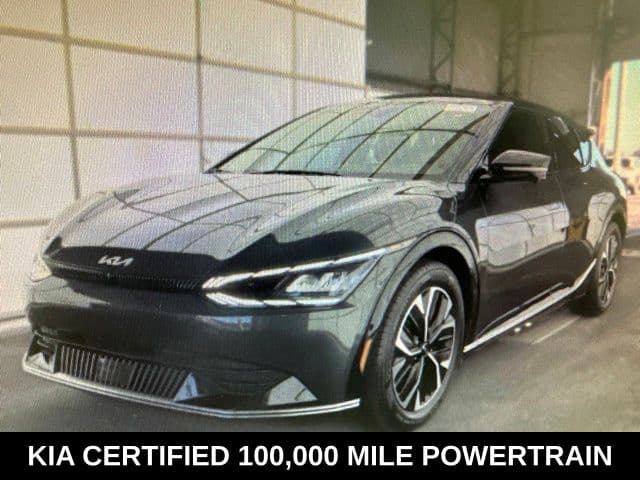 2024 Kia EV6 Base — photo 1 of 10