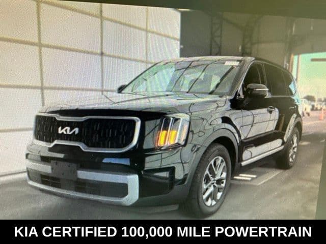 2024 Kia Telluride LX — photo 1 of 12
