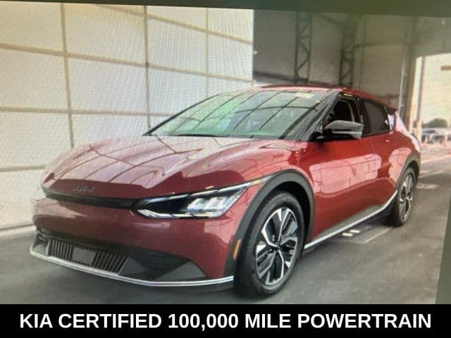 2024 Kia EV6 Base — photo 1 of 10