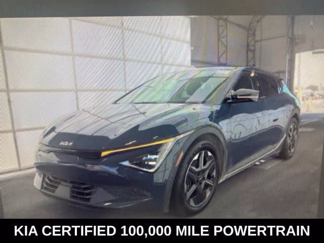 2025 Kia EV6 Base — photo 1 of 9