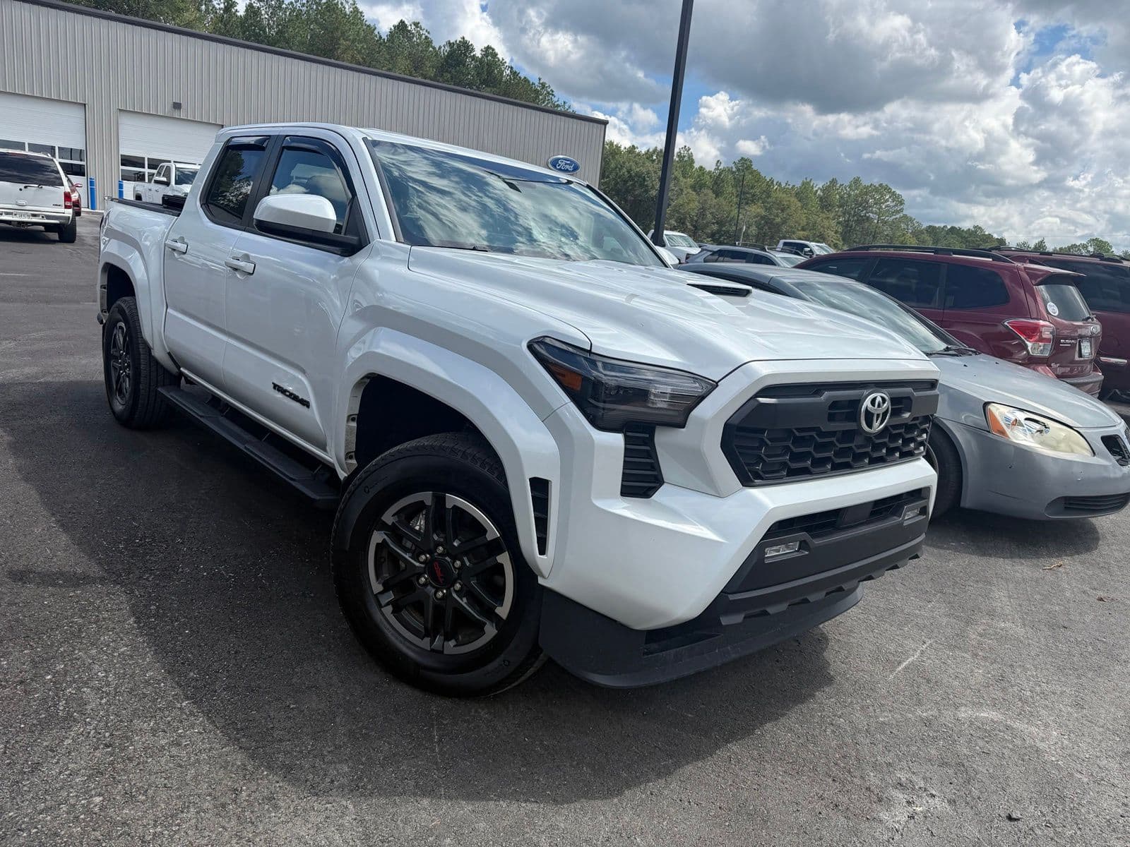 2025 Toyota Tacoma 4WD TRD Sport — photo 1 of 7