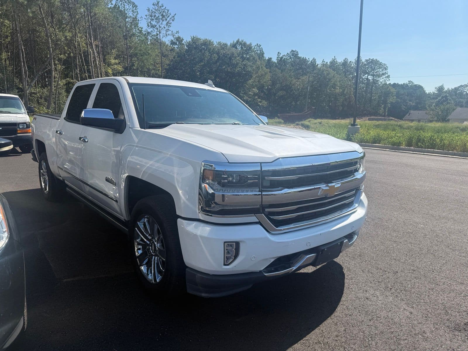 2017 Chevrolet Silverado 1500 High Country — photo 1 of 7