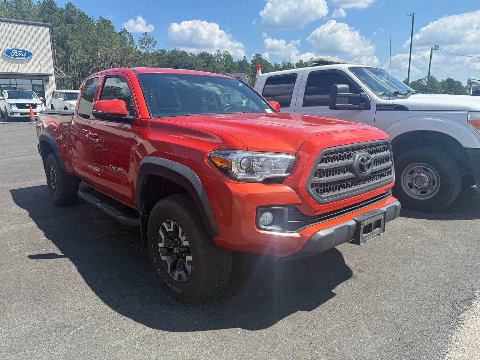 2016 Toyota Tacoma TRD Off Road — photo 1 of 6